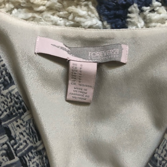 Forever21 dress - Picture 3 of 5